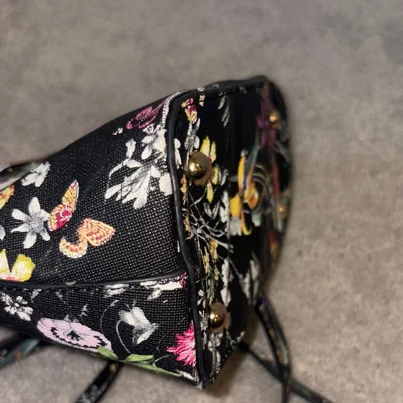 Kate Spade Black Crossbody Bag with Floral Design - Picture 10 of 10